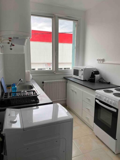 Bel Appartement Centre Ville De Vierzon Kültér fotó